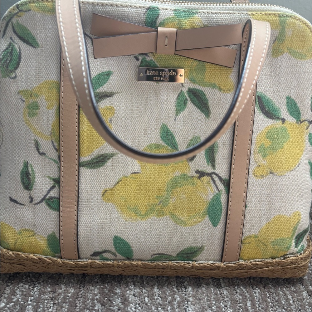 ๐ Kate Spade Lemon Print Satchel ๐ - Picture 3 of 7